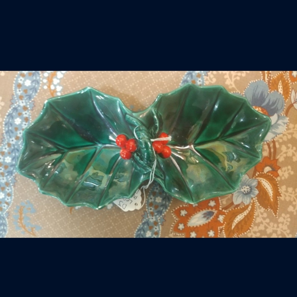 Lefton Holiday Berry Candy Dish